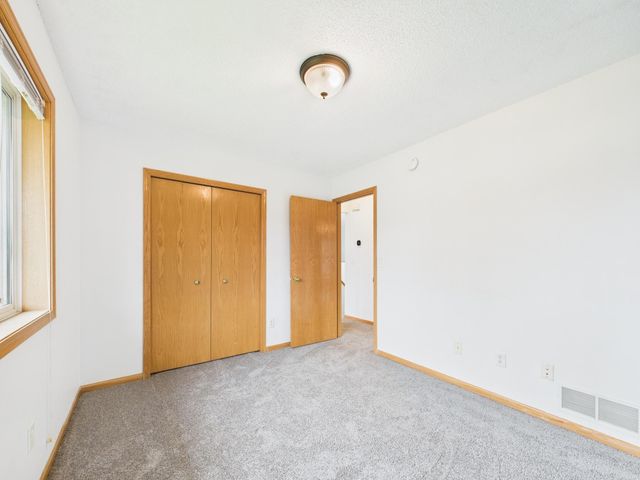 415 8th Avenue SW, Lonsdale, MN 55046