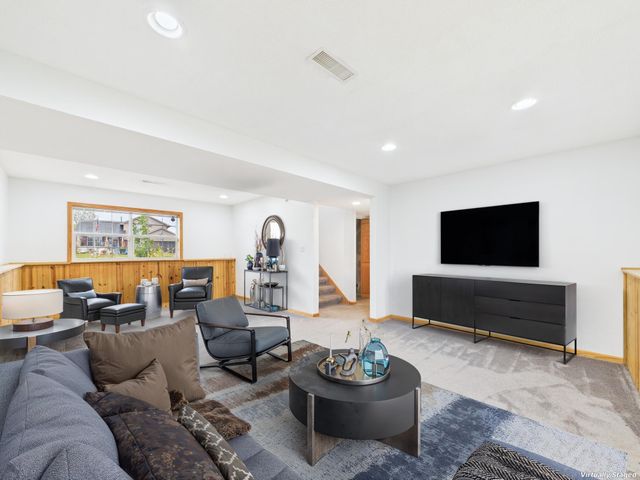 415 8th Avenue SW, Lonsdale, MN 55046