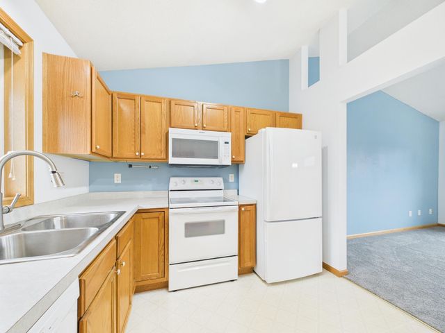 415 8th Avenue SW, Lonsdale, MN 55046