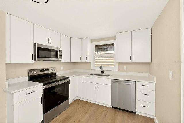 3005 CORD STREET, Tampa, FL 33605