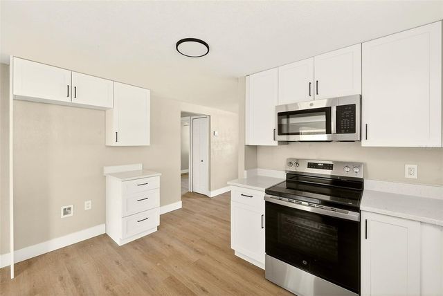 3005 CORD STREET, Tampa, FL 33605