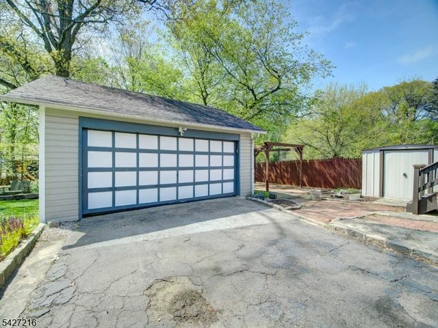 1467 Church St, Rahway City, NJ 07065