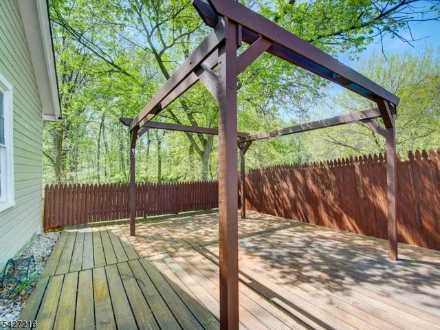 1467 Church St, Rahway City, NJ 07065