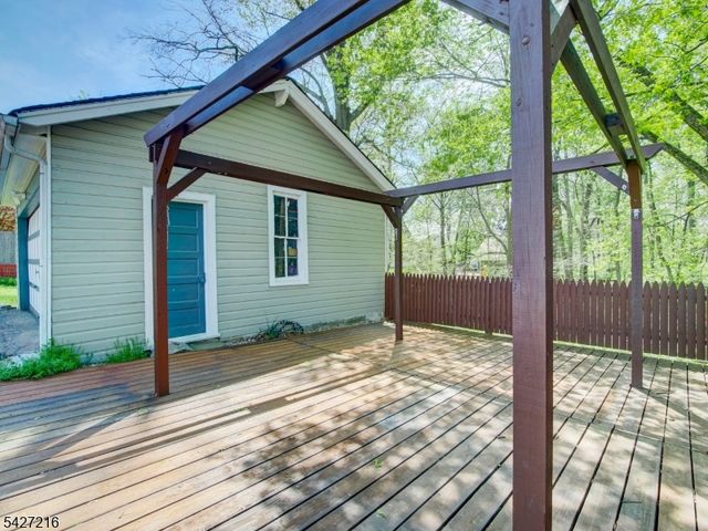 1467 Church St, Rahway City, NJ 07065