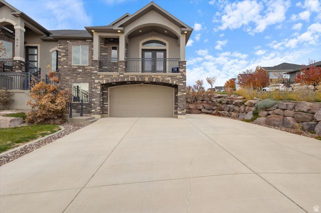 919 PARKWAY DR, North Salt Lake, UT 84054