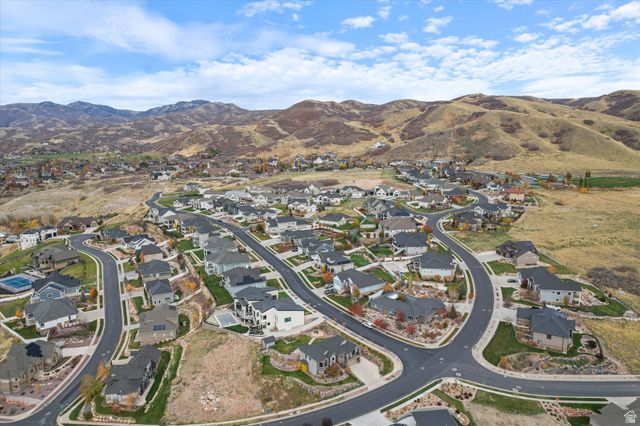 919 PARKWAY DR, North Salt Lake, UT 84054