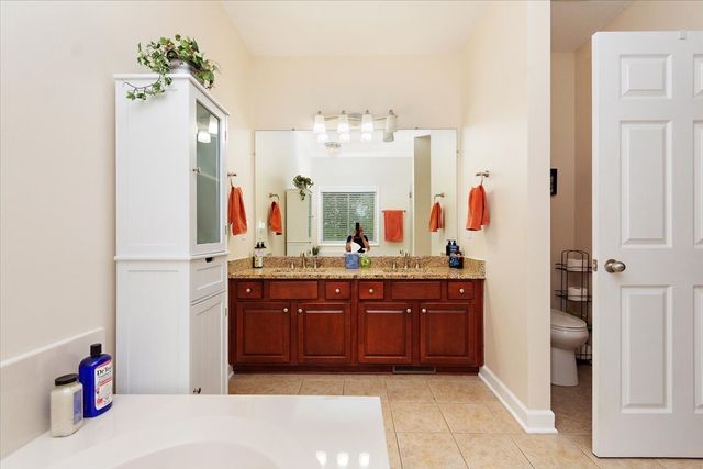 417 Whispering Winds Dr, Manchester, TN 37355