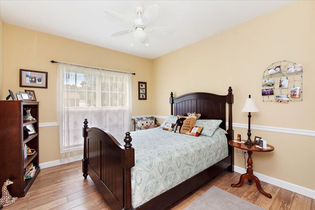 417 Whispering Winds Dr, Manchester, TN 37355