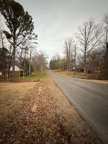 602 W Blue Springs Drive, Chatsworth, GA 30705