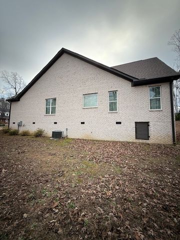 602 W Blue Springs Drive, Chatsworth, GA 30705