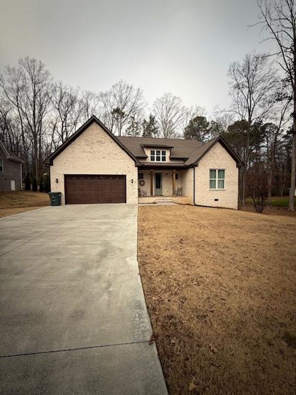 602 W Blue Springs Drive, Chatsworth, GA 30705