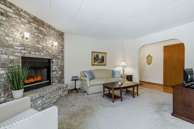 15713 Old Orchard Court 1N, Orland Park, IL 60462