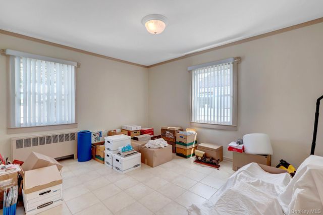 148 S Dean Street, Hicksville, NY 11801