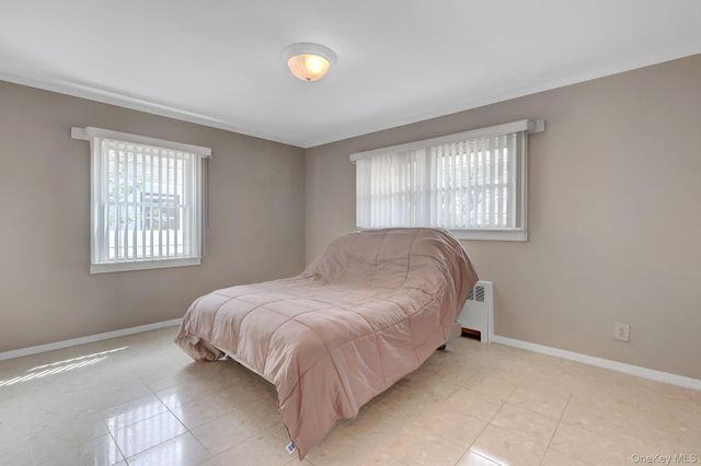 148 S Dean Street, Hicksville, NY 11801