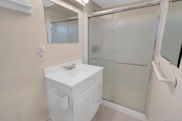 148 S Dean Street, Hicksville, NY 11801