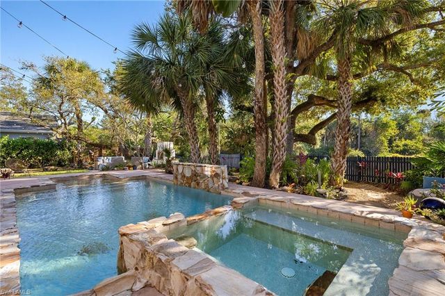 11065 Smokey DR, Bonita Springs, FL 34135