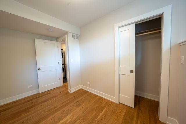 1901 W Berwyn Avenue 1, Chicago, IL 60640