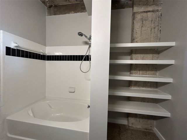 221 W Lancaster Avenue 5008, Fort Worth, TX 76102