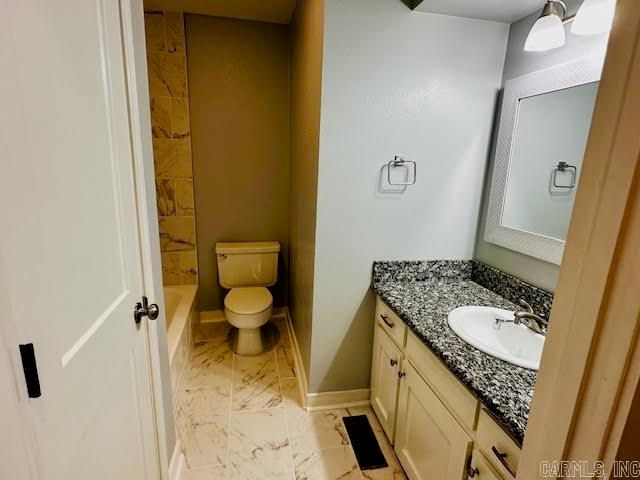 1209 E Twin Lakes Drive, Little Rock, AR 72205