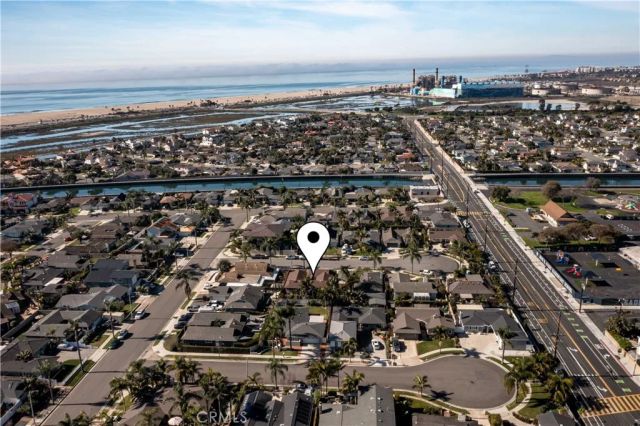 22042 Catalina Circle, Huntington Beach, CA 92646