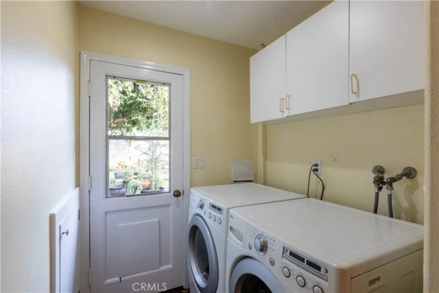 22042 Catalina Circle, Huntington Beach, CA 92646