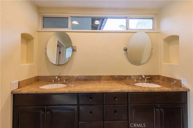 22042 Catalina Circle, Huntington Beach, CA 92646