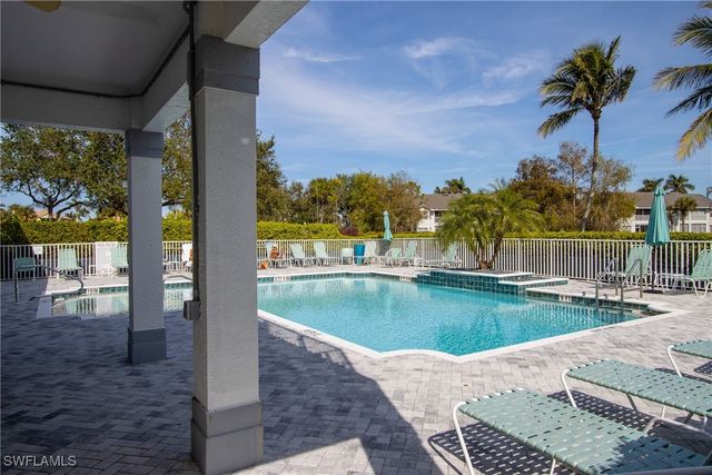 5937 Sand Wedge LN 1507, Naples, FL 34110