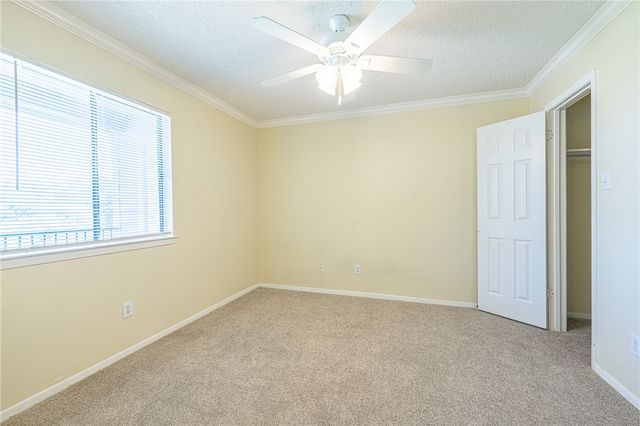 1901 Holleman Drive W 314, College Station, TX 77840