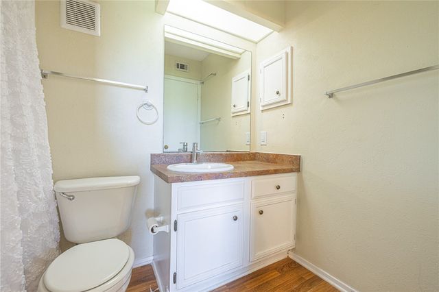 1901 Holleman Drive W 314, College Station, TX 77840