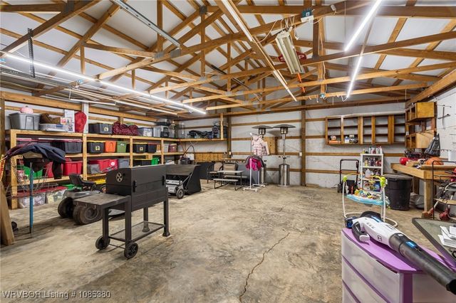 110832 S 4682 Road, Gans, OK 74936