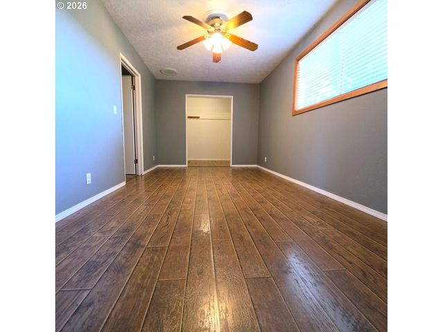 56939 RAASEE Ln, Warren, OR 97053