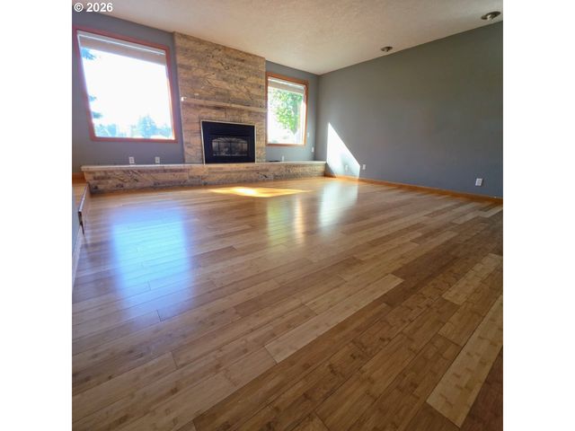 56939 RAASEE Ln, Warren, OR 97053