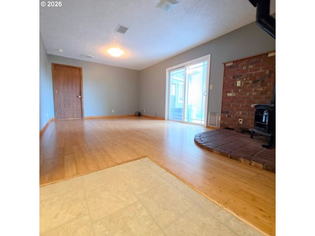 56939 RAASEE Ln, Warren, OR 97053