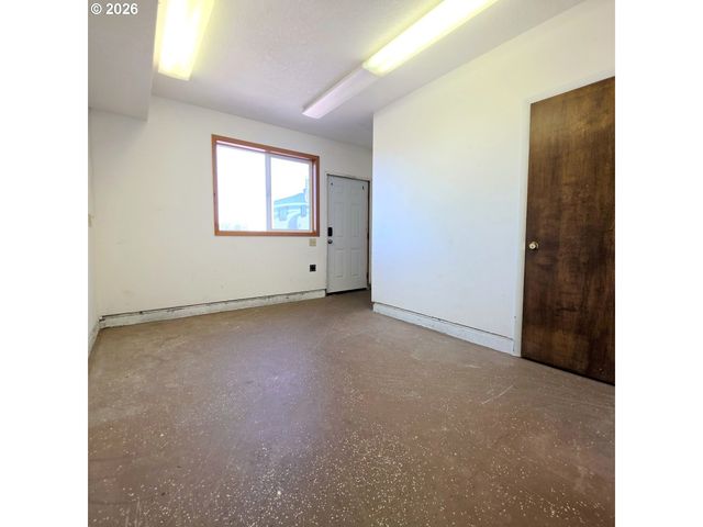 56939 RAASEE Ln, Warren, OR 97053