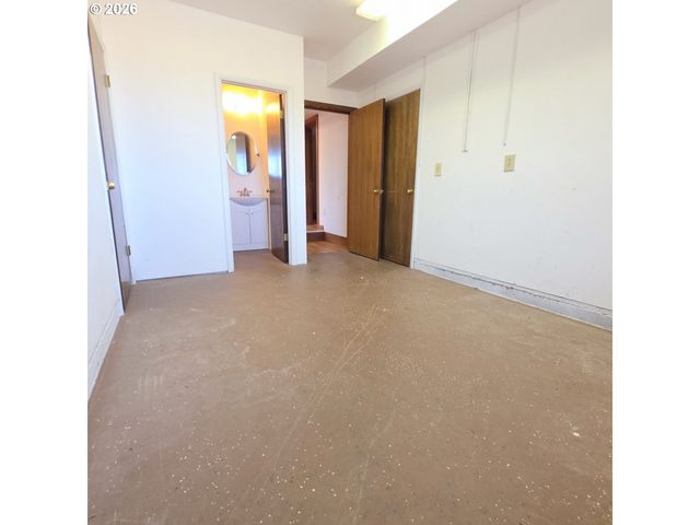 56939 RAASEE Ln, Warren, OR 97053