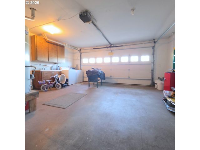 56939 RAASEE Ln, Warren, OR 97053