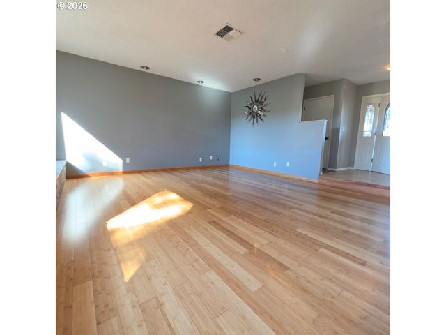 56939 RAASEE Ln, Warren, OR 97053