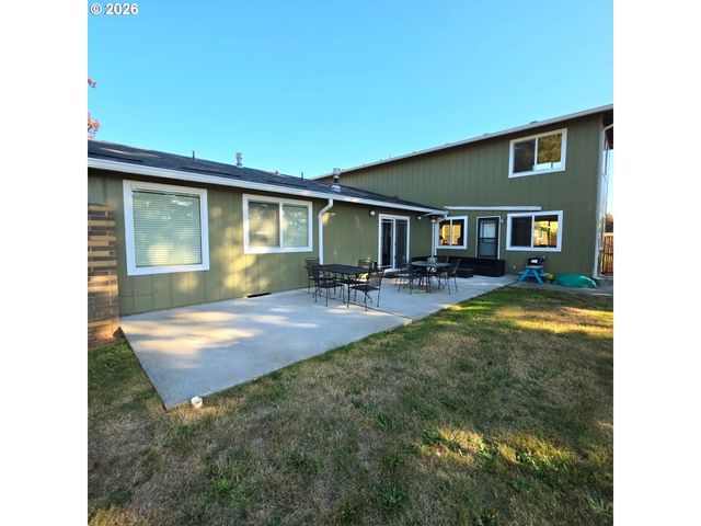 56939 RAASEE Ln, Warren, OR 97053