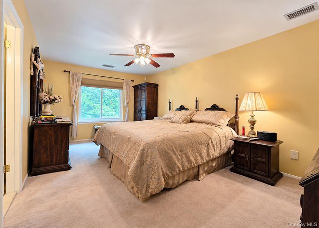 924 Skyline Drive, Coram, NY 11727