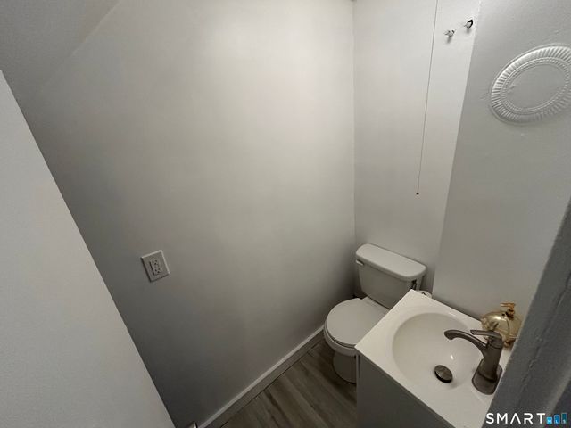 7 Rose Street, Norwich, CT 06360