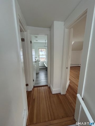 7 Rose Street, Norwich, CT 06360