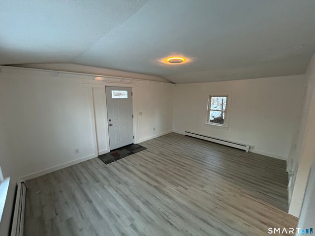 7 Rose Street, Norwich, CT 06360