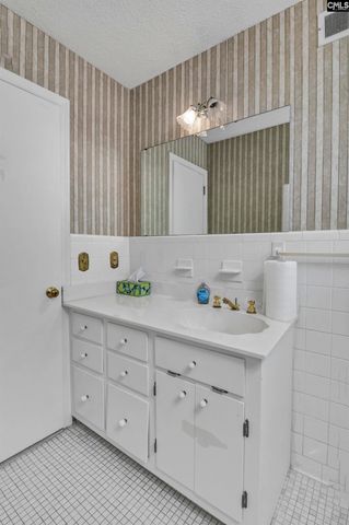 1604 Dalloz Road B, Columbia, SC 29204