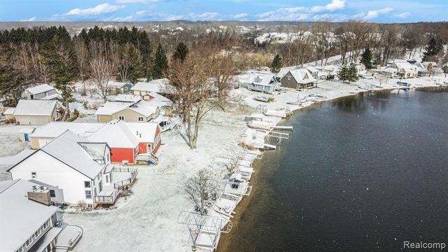 2853 Rubbins Road, Howell, MI 48843