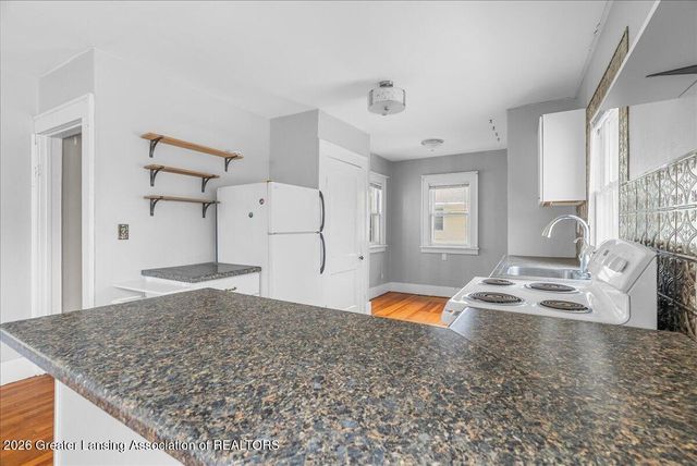 639 N Hayford Avenue, Lansing, MI 48912
