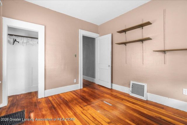 639 N Hayford Avenue, Lansing, MI 48912