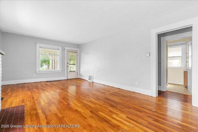 639 N Hayford Avenue, Lansing, MI 48912