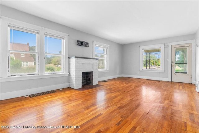 639 N Hayford Avenue, Lansing, MI 48912