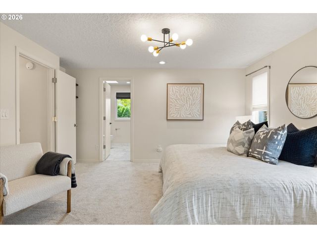 11764 Se 119TH Ave, Happy Valley, OR 97086