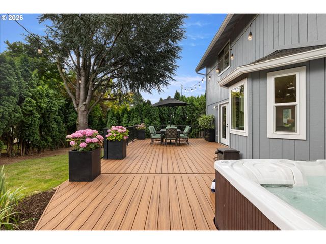 11764 Se 119TH Ave, Happy Valley, OR 97086